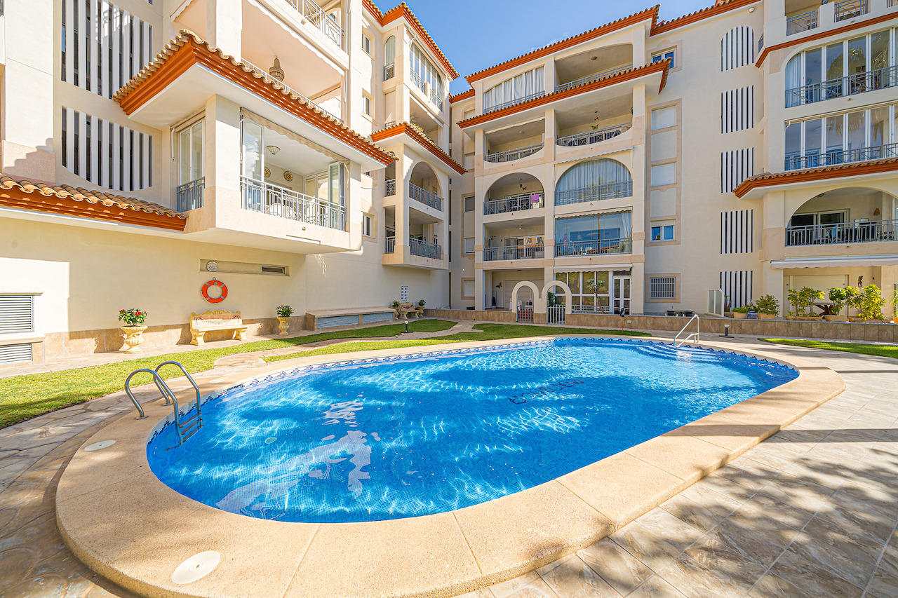 Apartamento - Playa De Albir - 3 dormitorios - 6 ocupantes